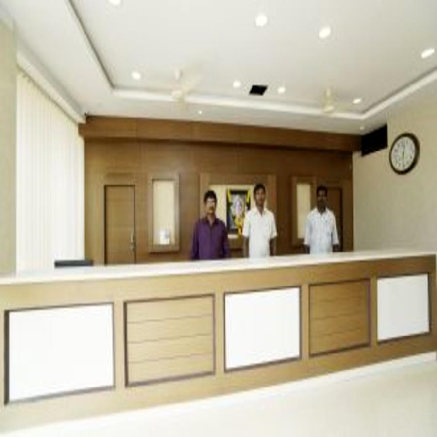 Hotel Sridevi Канниякумари Экстерьер фото
