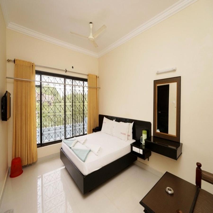 Hotel Sridevi Канниякумари Экстерьер фото